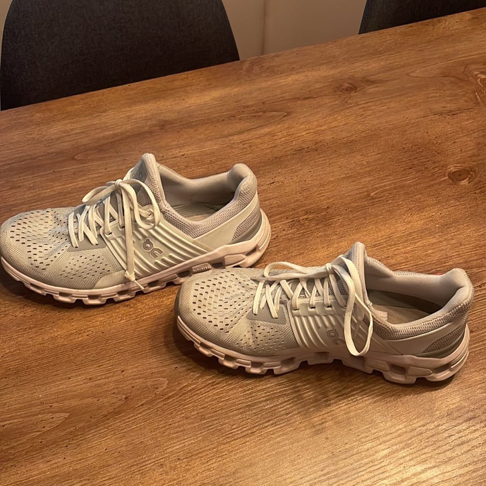 On Cloudswift Running Shoes In Glacier White - image 3